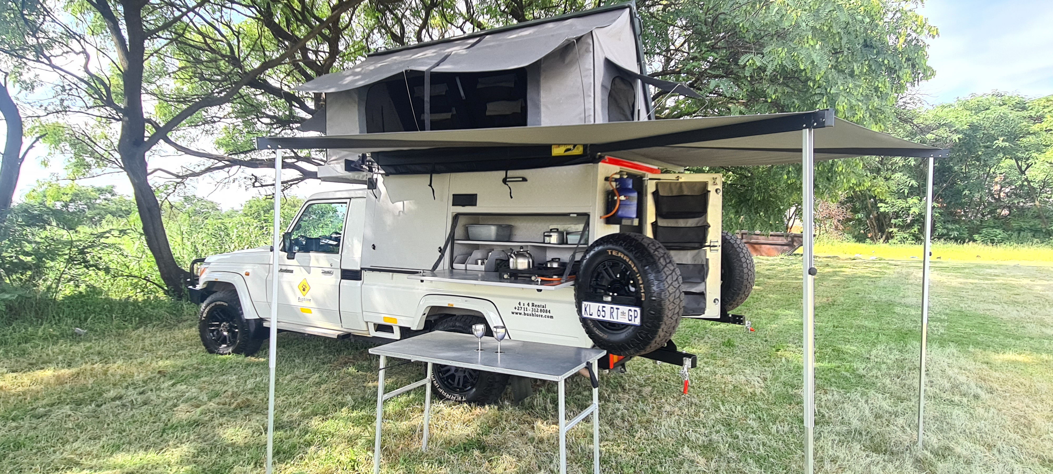 Bushlore Toyota Landcruiser Bushcamper von außen