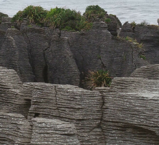 Pancake Rocks Ferne