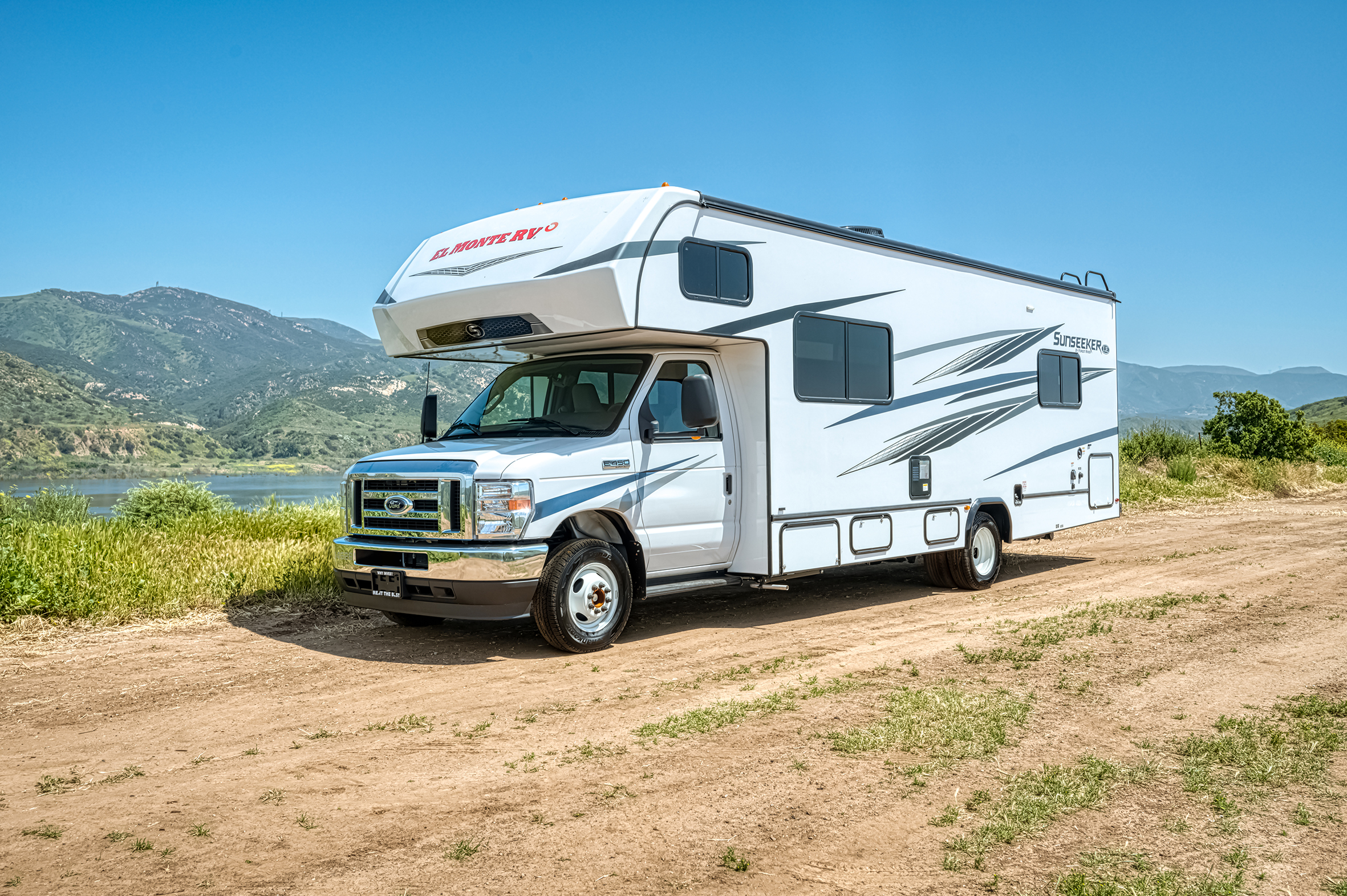 El Monte C28 Camper mit Markise