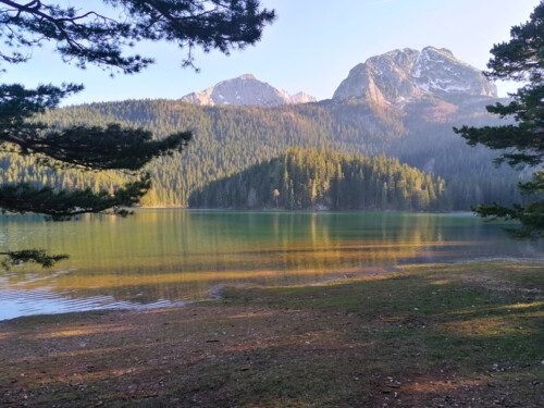  Crno Jezero (Schwarzer See)