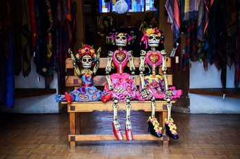 Puppen am Dia de los Muertos