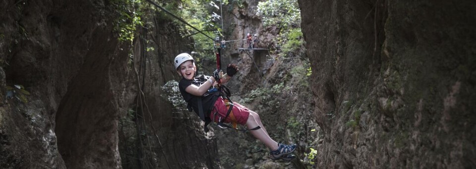 Costa Rica Rincon de la Vieja Zip Lining