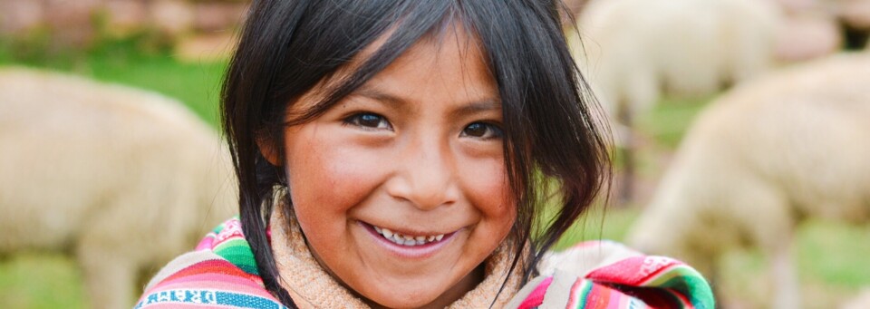 Indigenes Mädchen in Ecuador