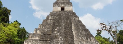 Im Reich der Maya